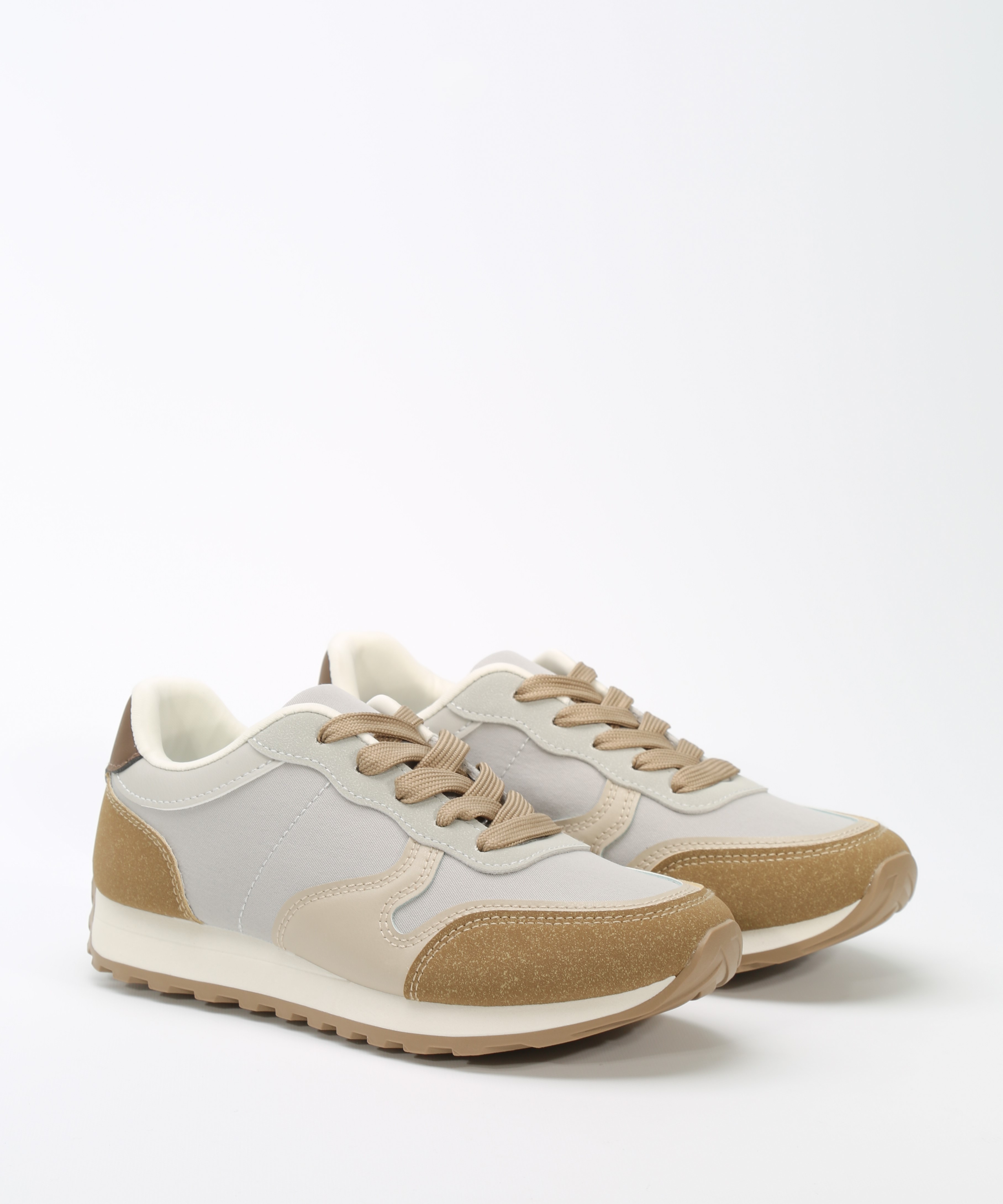 Zapatillas deportivas combinadas image number null